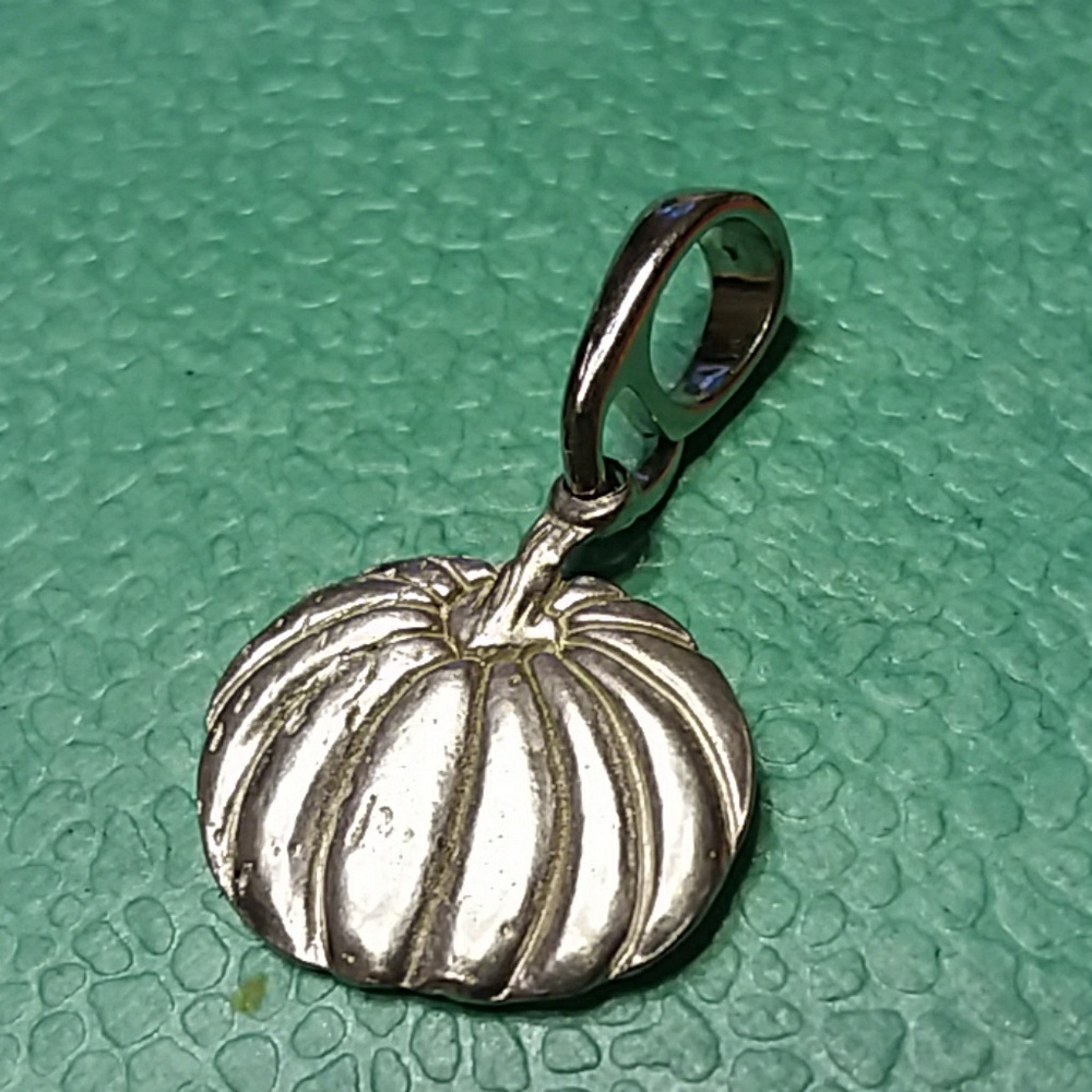 Silver pumpkin